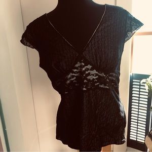 White House black market top Xl black